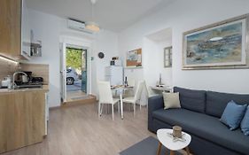Naval Apartment